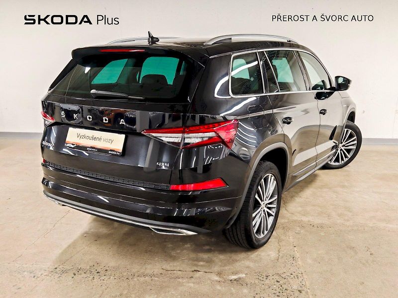 Škoda Kodiaq (2023) 2.0 TDI 147 kW DSG 4x4 L&K - fotka 2 z 30