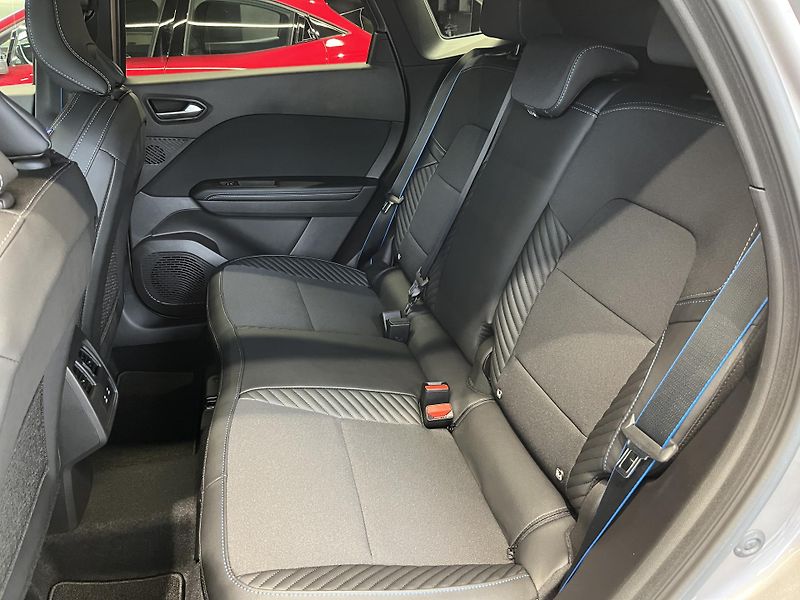 Renault Symbioz esprit ALPINE full hybrid 160 - fotka 15 z 28