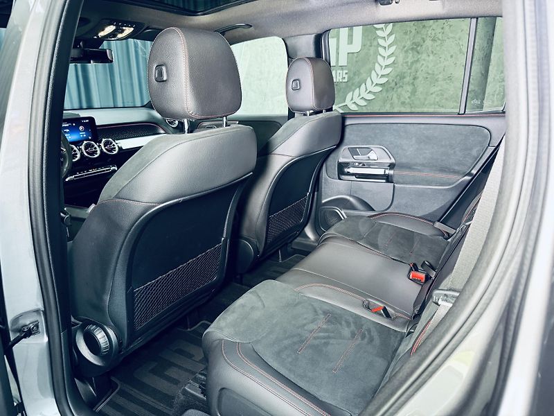 Mercedes-Benz GLB (2024) 200d*4M*AMG*OFF.ROAD*7MÍST*360 - fotka 43 z 49