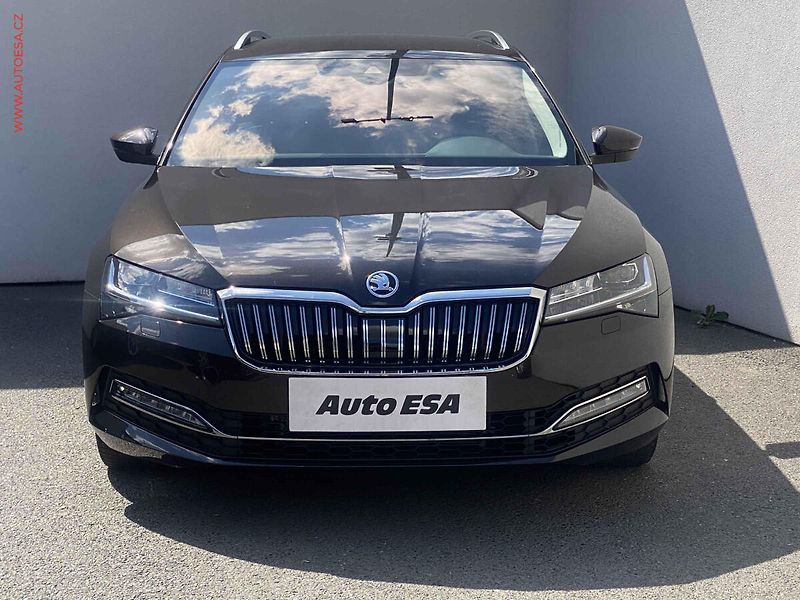 Škoda Superb (2019) 2.0 TSi 4x4, Style, DSG, LED - fotka 2 z 18