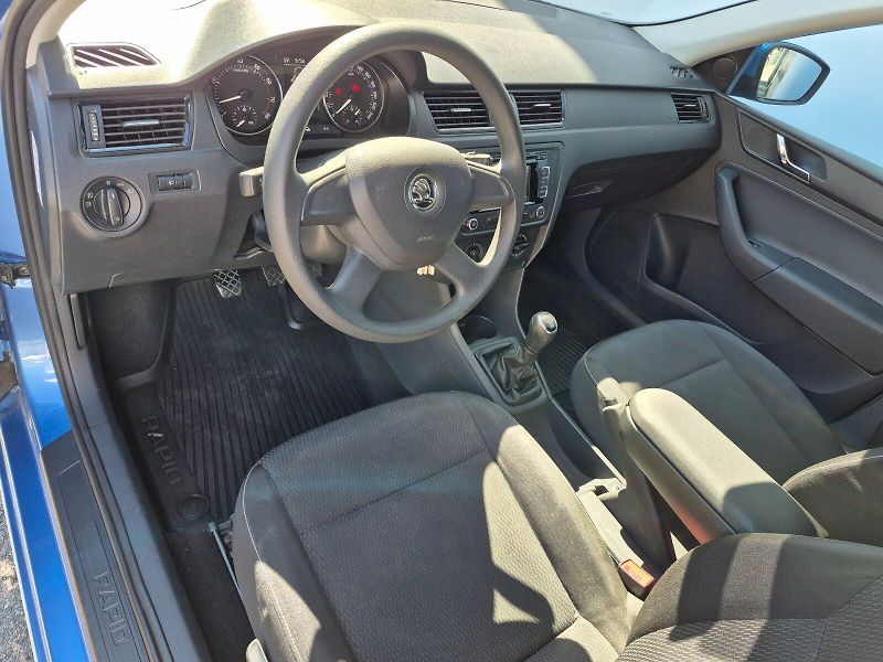 Škoda Rapid (2012) Ambition PLUS 1.2 TSI 63kW - fotka 12 z 21