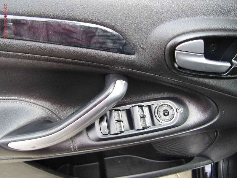Ford Galaxy (2010) 2.0 TDCi, 2.maj, TZ, p.čidla - fotka 13 z 21
