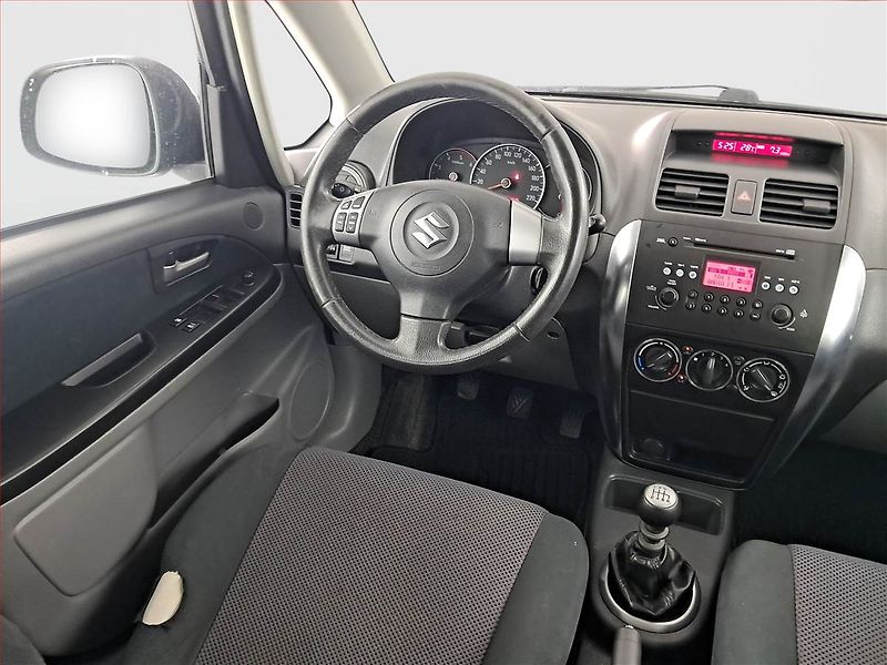 Suzuki SX4 (2007) 1.9 DDiS, Tažné, servisované - fotka 7 z 22