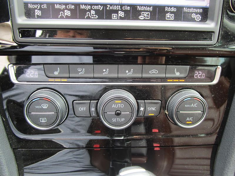 Volkswagen Golf - fotka 15 z 26