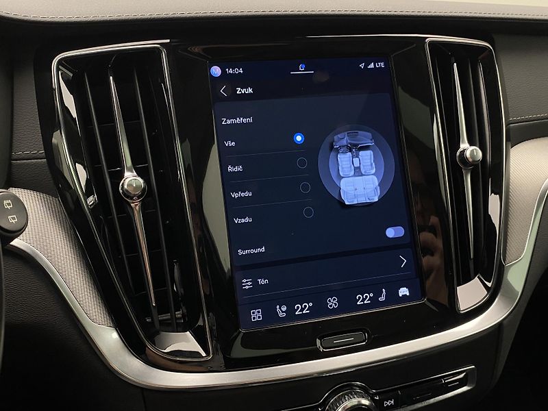 Volvo V60 T6 RECHARGE BRIGHT ULTIMATE CZ - fotka 60 z 65