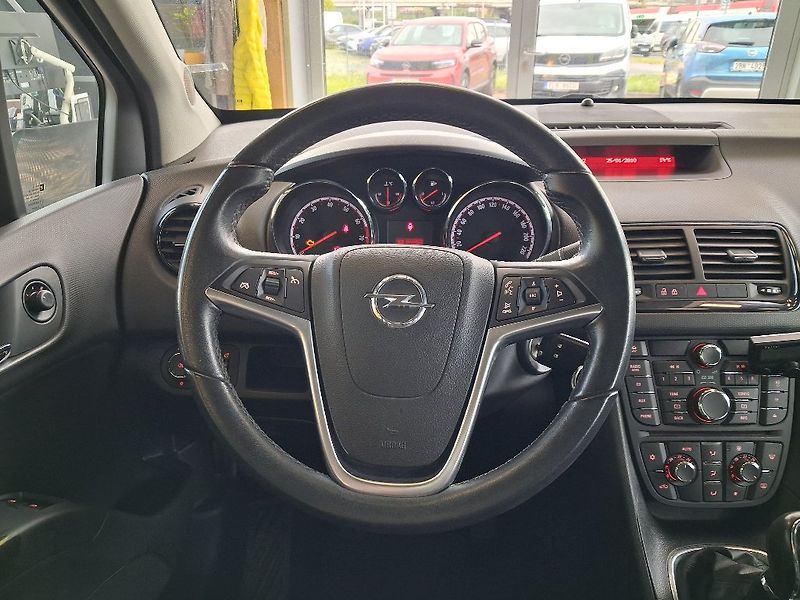 Opel Meriva 1.4i 74kW 2012 - fotka 11 z 15