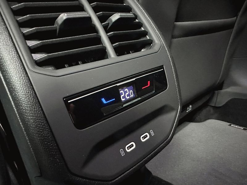 Cupra Formentor (2026) Tribe Edition 1.5 eTSI 150 DSG - fotka 9 z 27