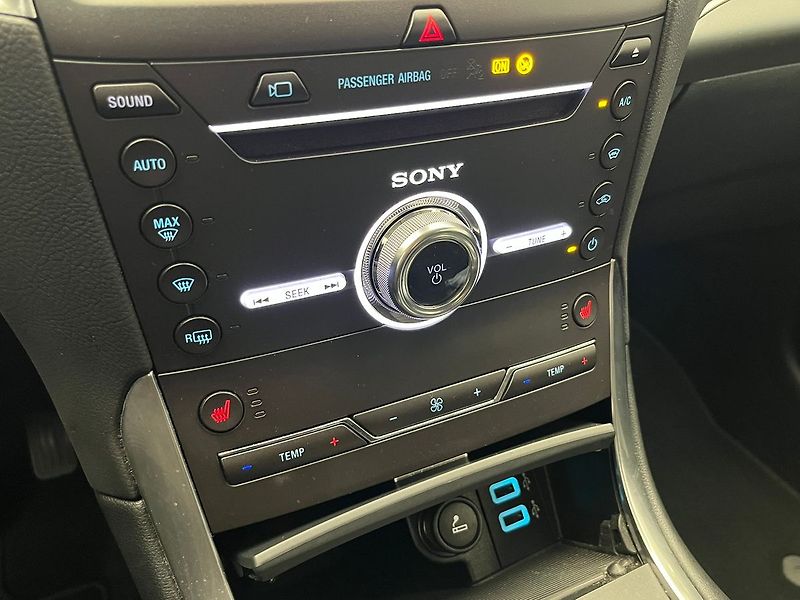 Ford S-MAX 2.5 Duratec HEV TITANIUM - fotka 16 z 64