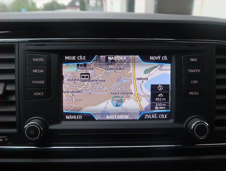 Seat Leon (2014) 1.6 TDI, Navi, Tempomat - fotka 15 z 15