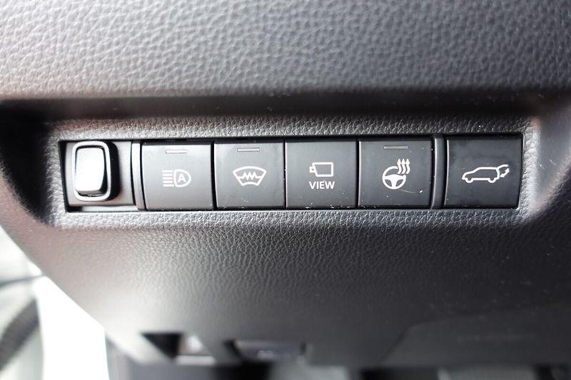 Toyota RAV4 2,5 PHEV Plug-in Selection VIP - fotka 22 z 38