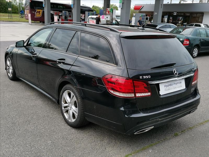 Mercedes-Benz Třídy E 3,0 E350 BlueTEC T Avantgarde - fotka 5 z 19