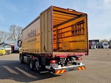 Volvo - fotka 4 z 21