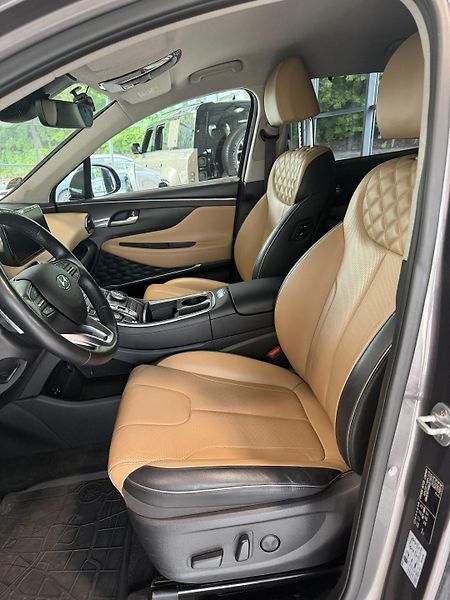 Hyundai Santa Fe (2021) 2.2CRDi 148kW Style 4x4 - fotka 10 z 20