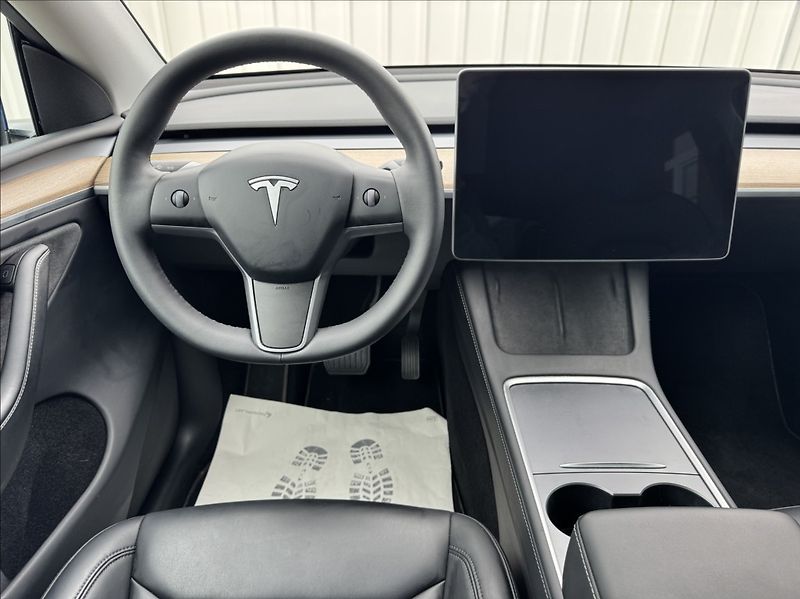 Tesla Model Y 0,0 Long Range 1.maj. původ ČR - fotka 26 z 50