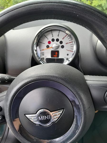 Mini Countryman 1.6 D 4X4 VYHŘ.SEDAD/PANORAMA - fotka 23 z 27