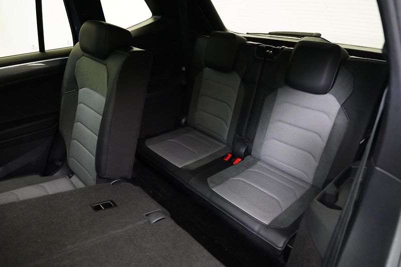 Volkswagen Tiguan Allspace - fotka 27 z 30