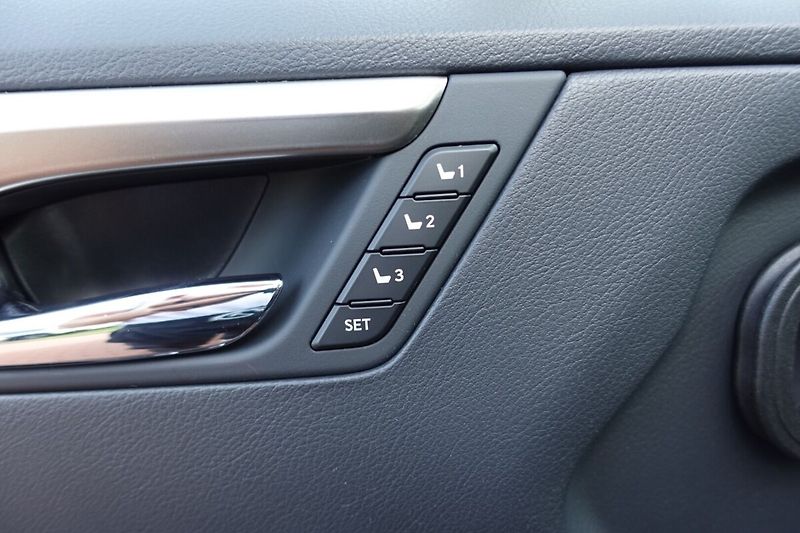 Lexus RX 450h RX450H Luxury - fotka 13 z 43