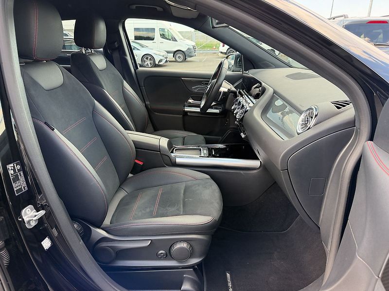 Mercedes-Benz GLA 200 d - fotka 10 z 36