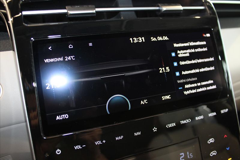 Hyundai Tucson T-GDi 7DCT 4WD Premium DPH/ACC - fotka 25 z 36