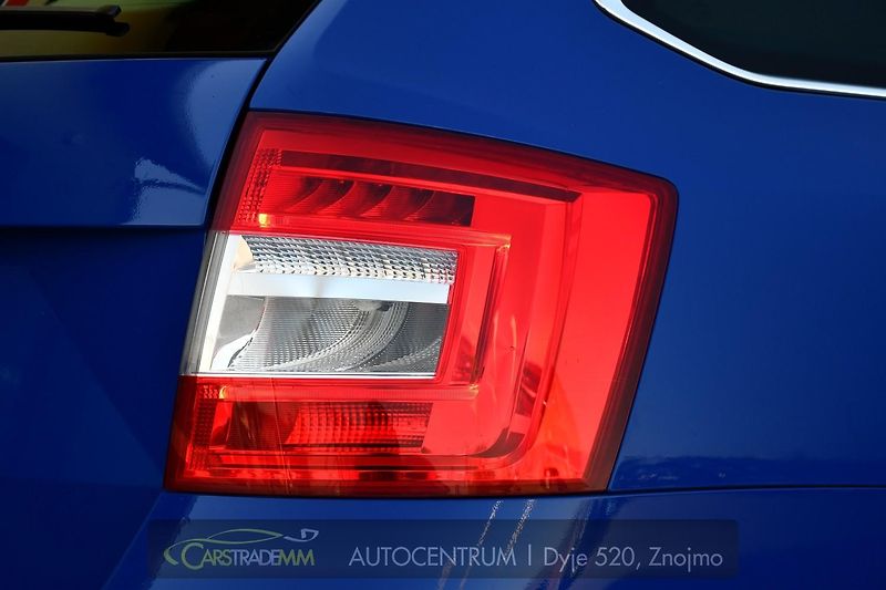 Škoda Octavia 1,6TDi TAŽNÉ ACC  - fotka 53 z 53