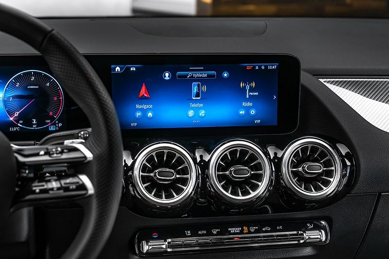 Mercedes-Benz GLA d 4Matic AMG, ZÁRUKA, CZ - fotka 16 z 22
