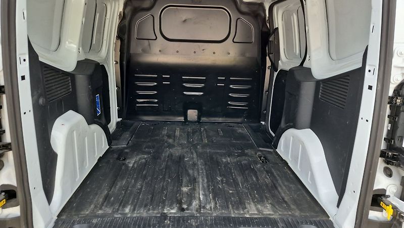 Ford Transit Courier 1,0 ECB Trend - fotka 20 z 21
