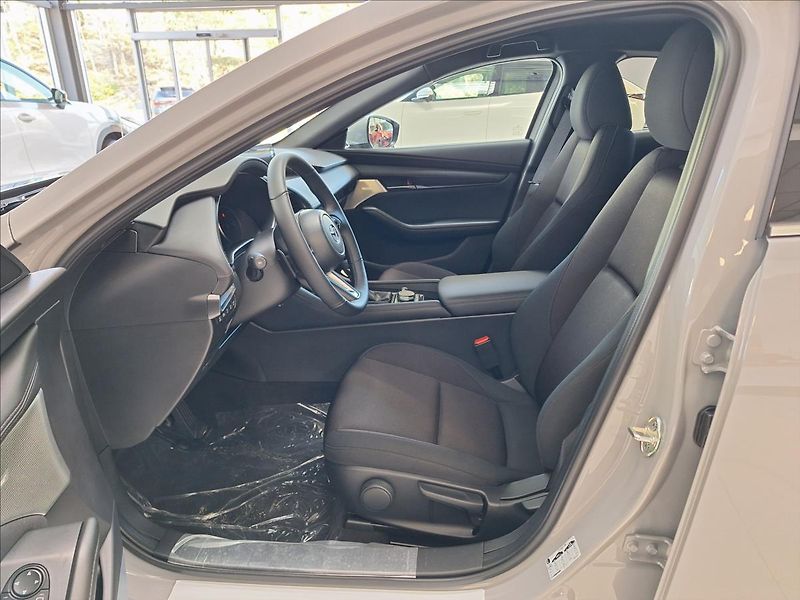 Mazda 3 (2026) 2.5 G 140k 6AT FWD Exclusive-L - fotka 3 z 12