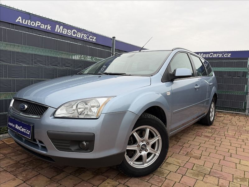 Ford Focus 1.6 Ghia - fotka 1 z 16