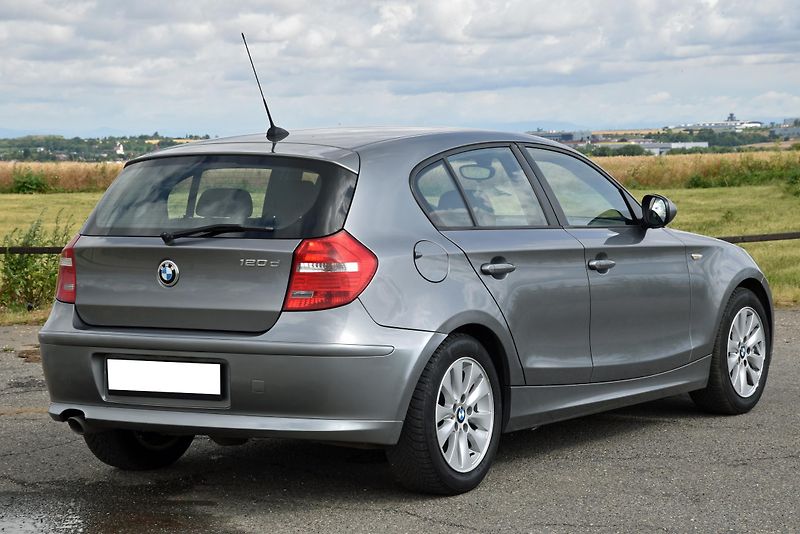 BMW Řada 1 120d 6st 130 kW, KLIMA, ALU - fotka 4 z 33