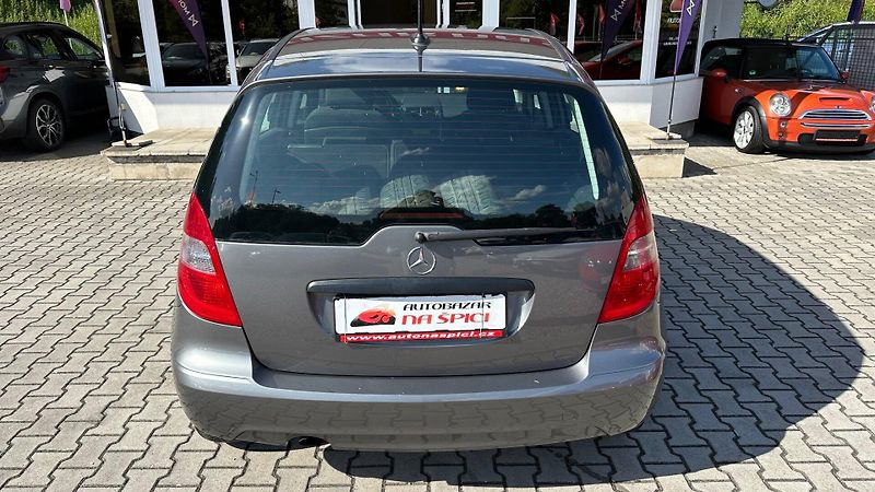 Mercedes-Benz Třídy A (2008) A150 70kW -SERVISOVÁNO-NEHAV.! - fotka 8 z 34