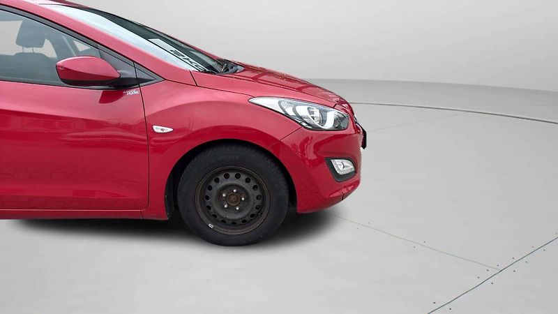 Hyundai i30 Hyudai 1.6i  MT6 (88kW/120k)/6 - fotka 24 z 24