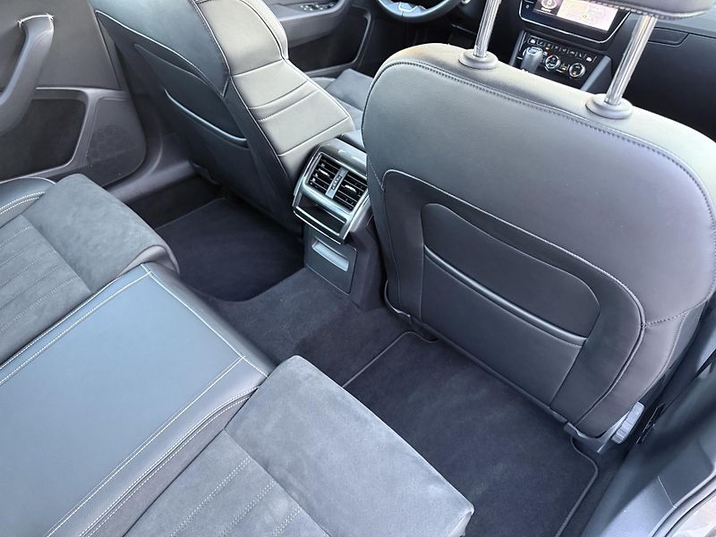 Škoda Superb (2023) 2,0tdi 147kw 4x4 DSG StylePLUS - fotka 19 z 55