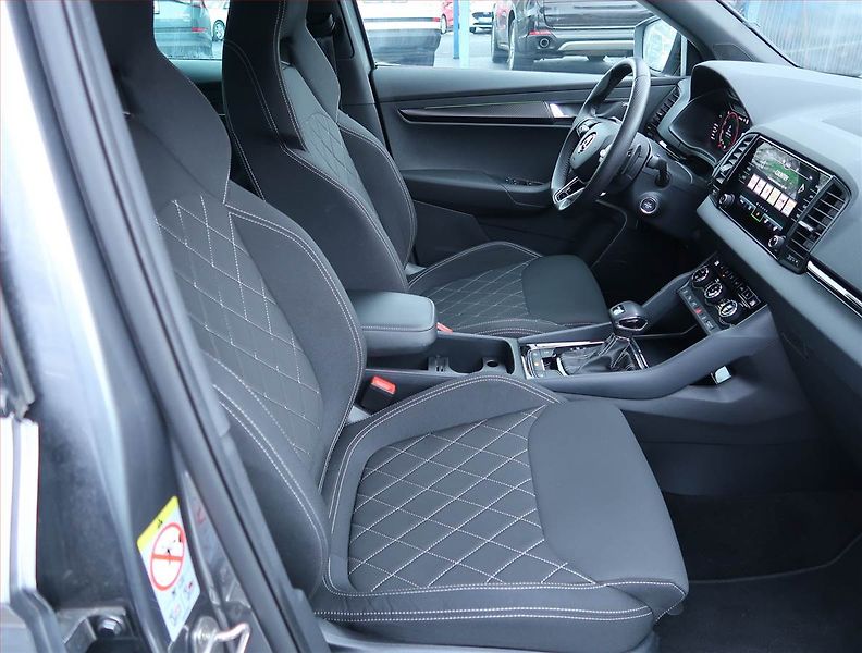 Škoda Karoq (2024) Sportline 1.5 TSI - fotka 9 z 19