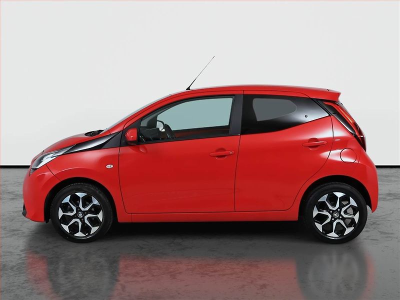 Toyota Aygo (2021) 1.0 VVT-i, ČR,1.maj - fotka 3 z 17