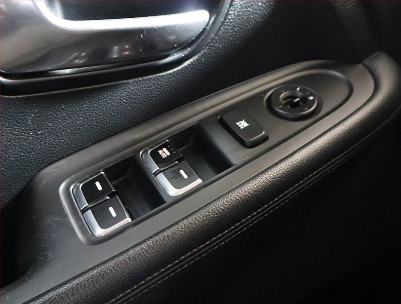 Kia Carens (2013) 1.6 GDI, ČR,1.maj, Serv.kniha - fotka 13 z 17