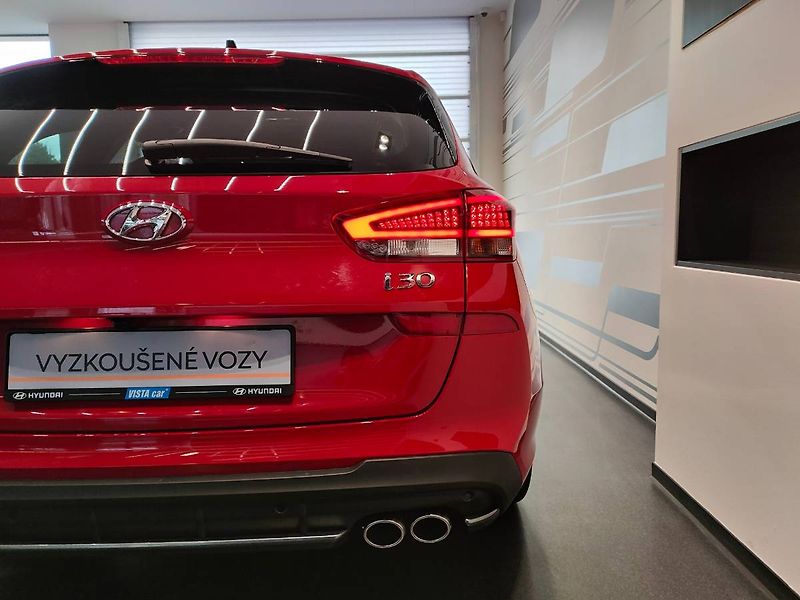 Hyundai i30 (2023) SW 1.0 T-GDI (88kW/120k) N-Lin - fotka 25 z 26