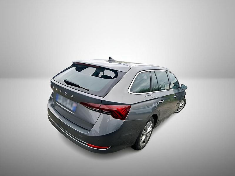 Škoda Octavia 2.0TDI DSG 110kW Style DPH  - fotka 2 z 4