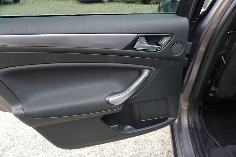 Ford Mondeo (2009) 2,0 176 KW - fotka 7 z 37