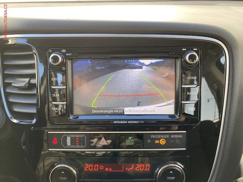 Mitsubishi Outlander (2019) 2.0MiVEC, AT, +ALU, navi, TZ - fotka 16 z 17