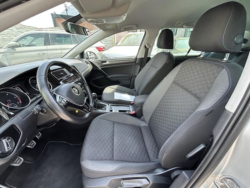 Volkswagen Golf (2019) 2.0 TDi 110 KW servisni kniha - fotka 12 z 29
