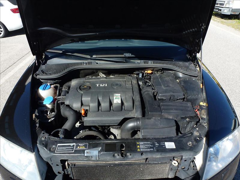 Škoda Octavia 2,0 TDI 103KW Black Edition  E - fotka 42 z 51