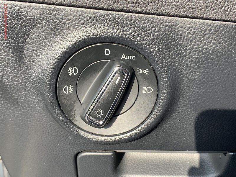 Škoda Superb (2016) 1.8 TSi, 1.maj,ČR, L&K, DSG - fotka 19 z 21