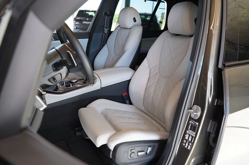 BMW X5 40d xDrive, Harman/Kardon, HUD - fotka 21 z 50