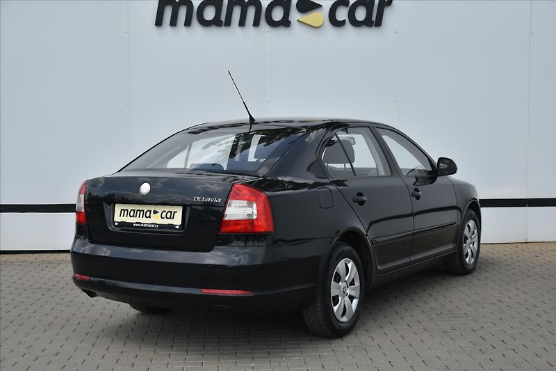 Škoda Octavia 1.4 MPI 80 TKM 1.MAJITEL ČR - fotka 7 z 18