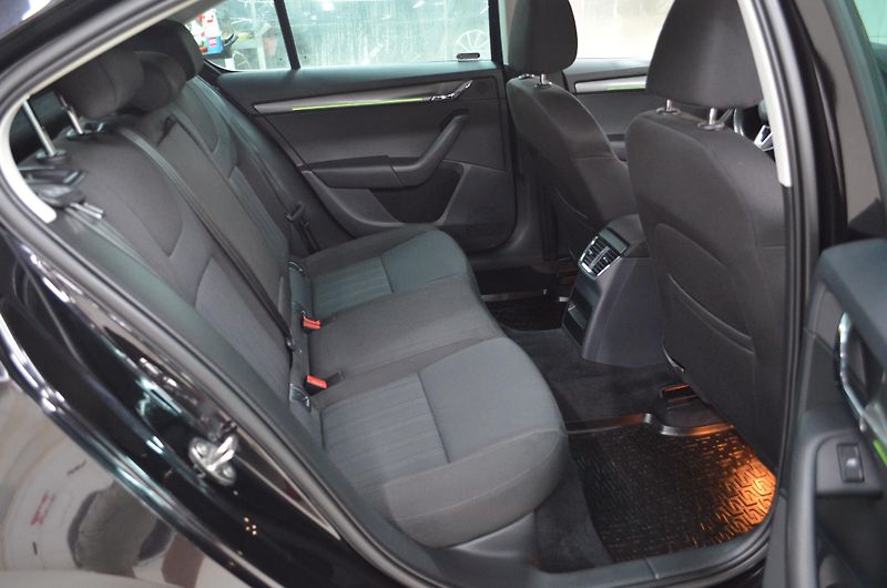 Škoda Octavia (2017) III.Style 1,8, DPH, DSG,180Ps - fotka 10 z 24