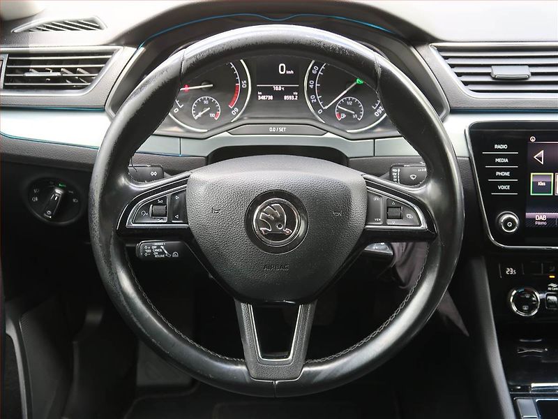 Škoda Superb (2019) 2.0 TDI, Automat, Navi - fotka 21 z 23