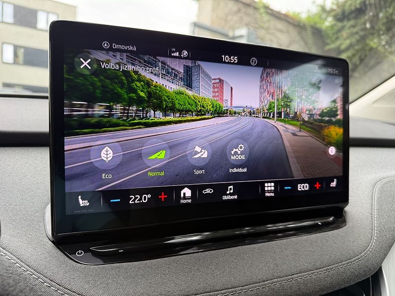 Škoda Enyaq 82 kWh/Tepelné čerpadlo/Tažné/ - fotka 19 z 44