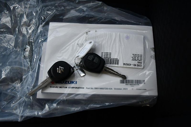 Suzuki Jimny 1,5 GLX AUTOMAT, 4X4 LONG - fotka 37 z 39