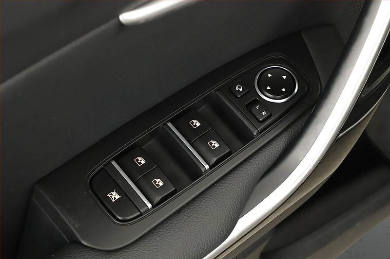 Kia XCeed (2023) Exclusive 1.5 T-GDI - fotka 15 z 15