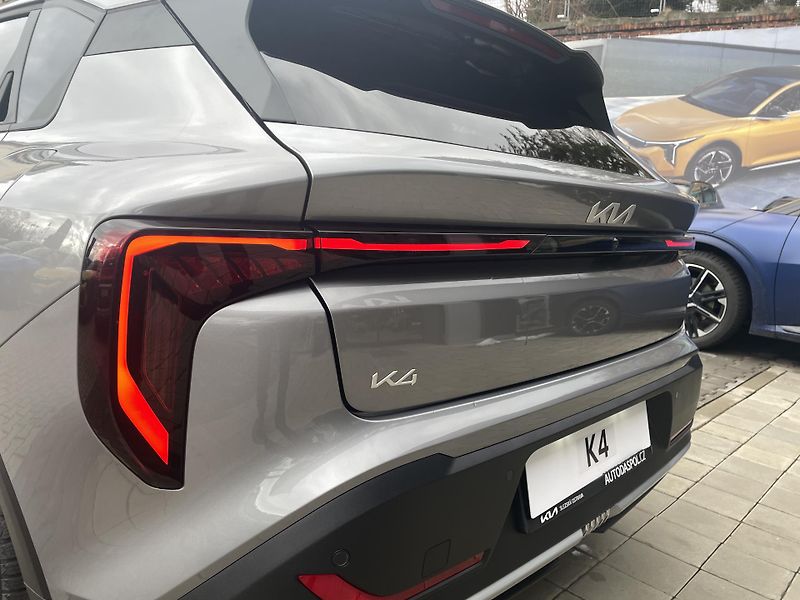 Kia K4 (2026) 1.0T-GDi MHEV EXCLUSIVE 7DCT - fotka 20 z 20
